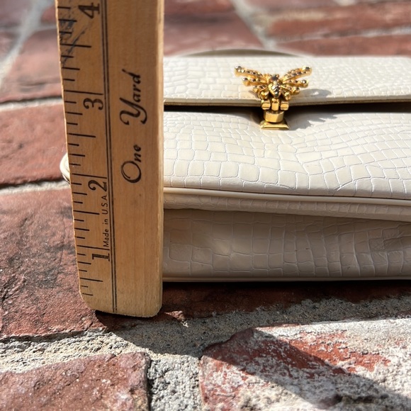 Vintage Small Handbag by Morle. With crystal butterfly clasp.🦋 - Picture 17 of 17